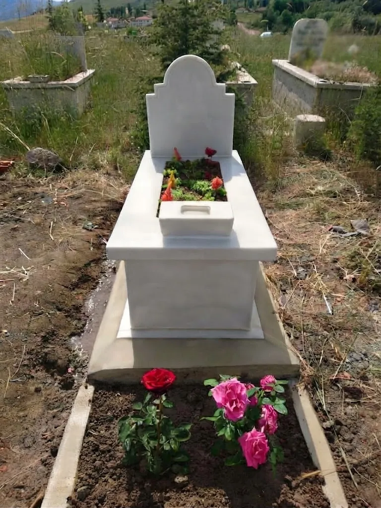 Bebek Mezarı 02