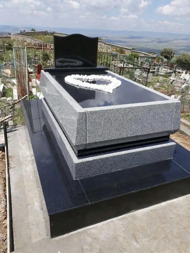 Siyah Granit Mezar 04