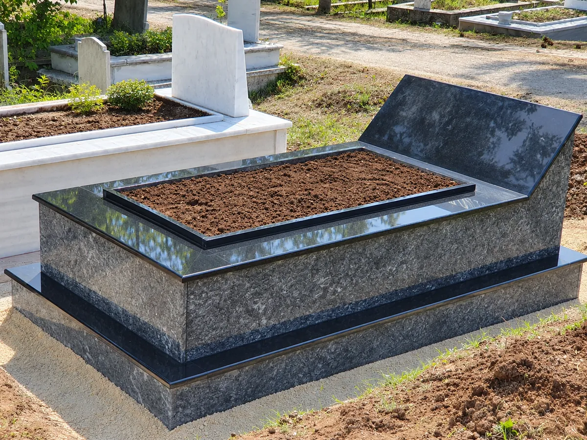 Siyah Granit Mezar 18