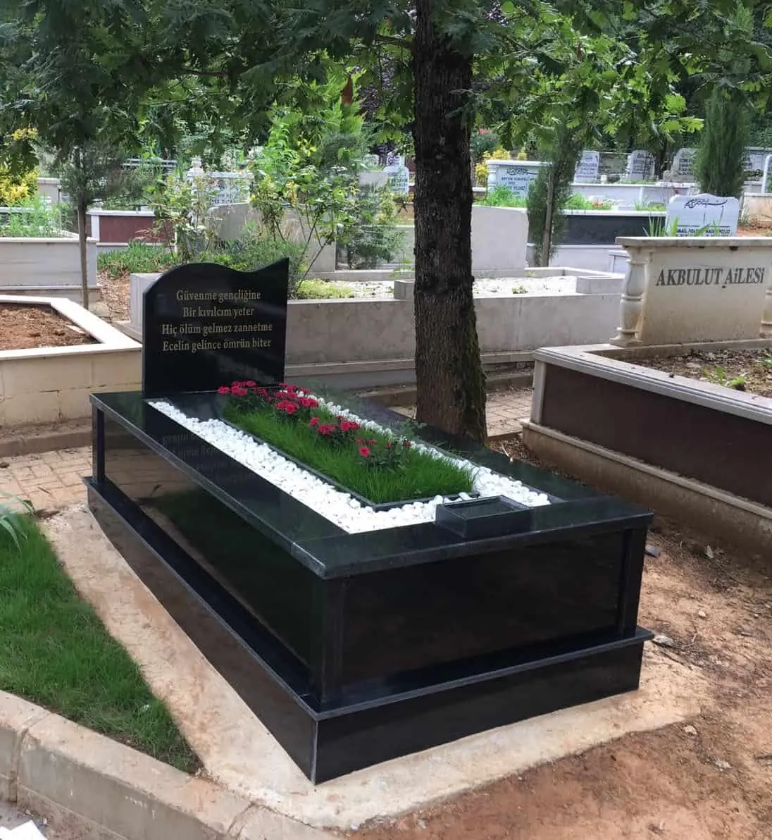Siyah Granit Mezar 25
