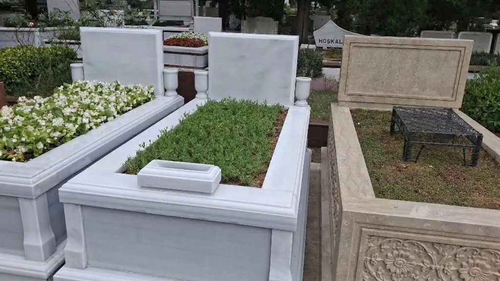 Marmara Mermer Mezar 17